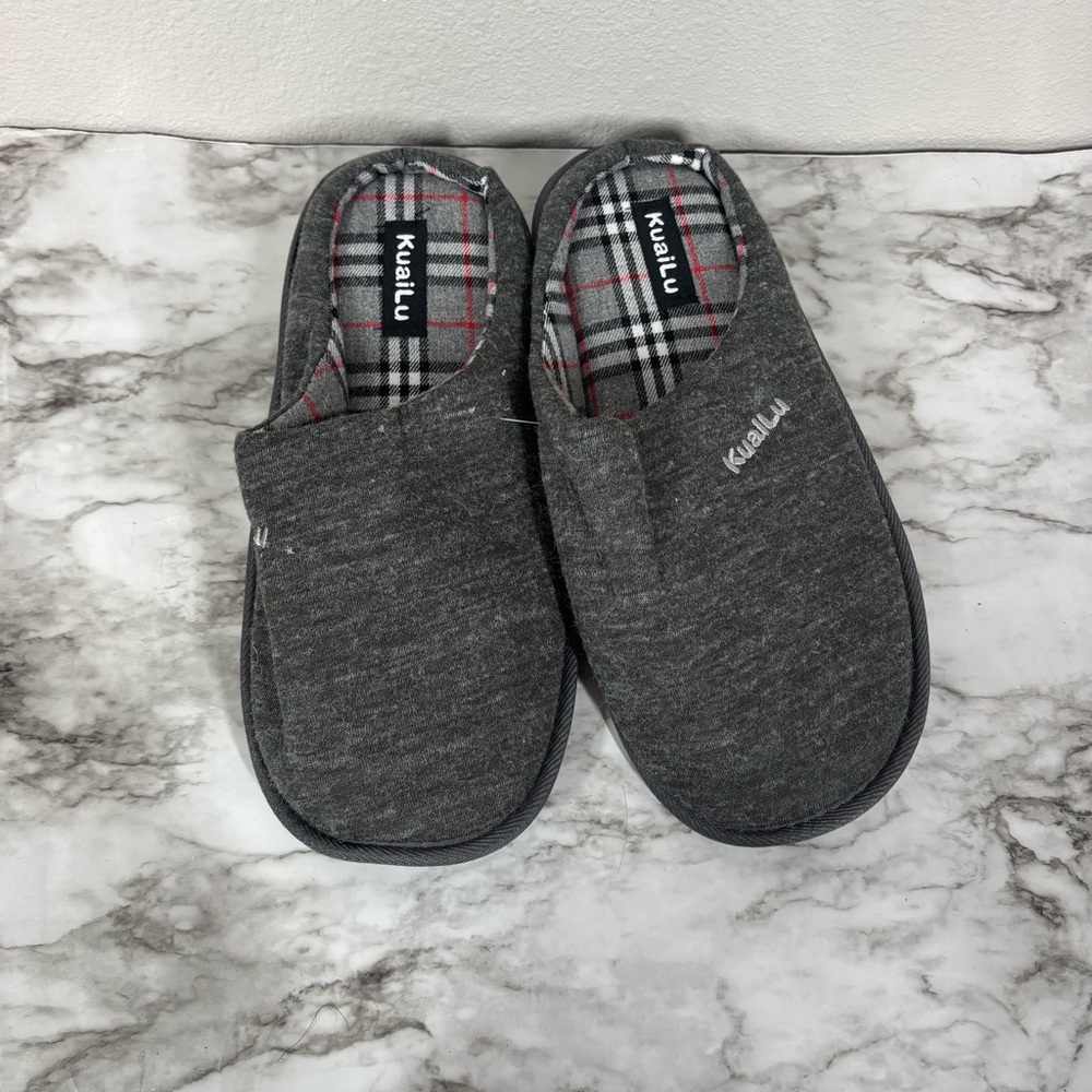 Men’s Gray Slide On Plaid Slippers Size Men’s (44) 10-11
